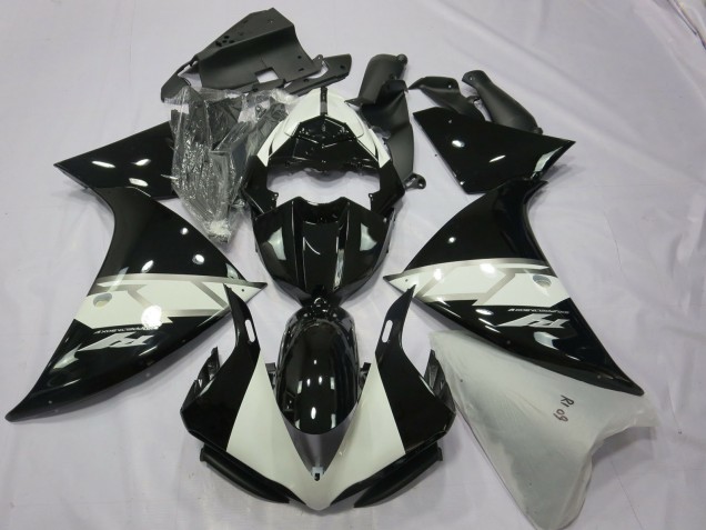 Black Silver White 12-14 R1 Fairings