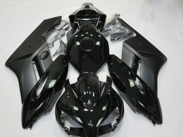 Matte and Gloss Black 04-05 CBR1000RR Fairings