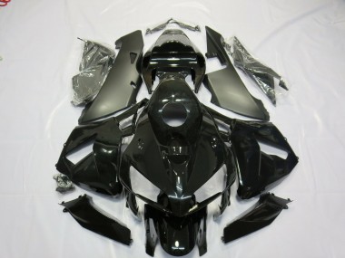 Matte and Gloss Black 05-06 CBR600RR Fairings